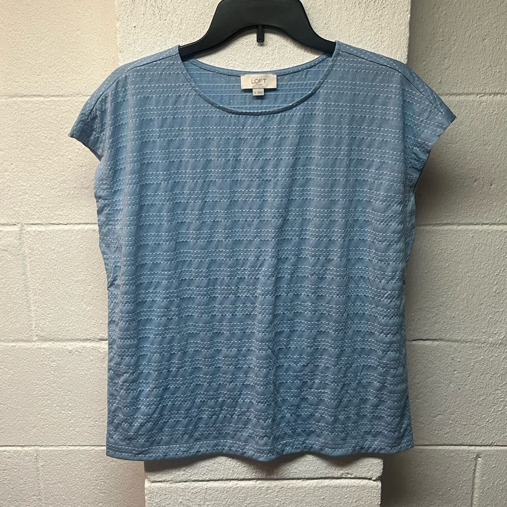 LOFT Light Blue Short Sleeve Tee. Size Small